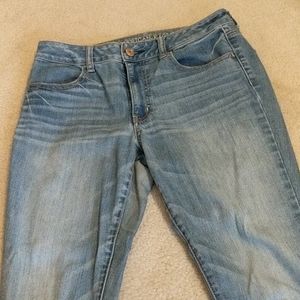 American Eagle light wash jeans